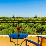 Hotel Nautilos *