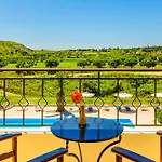 Nautilos Hotel Soullároi