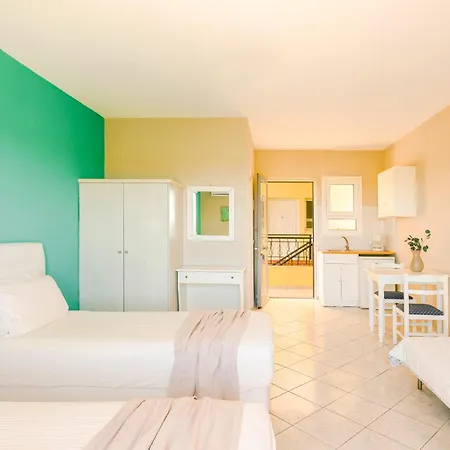 Nautilos Hotel Soullároi