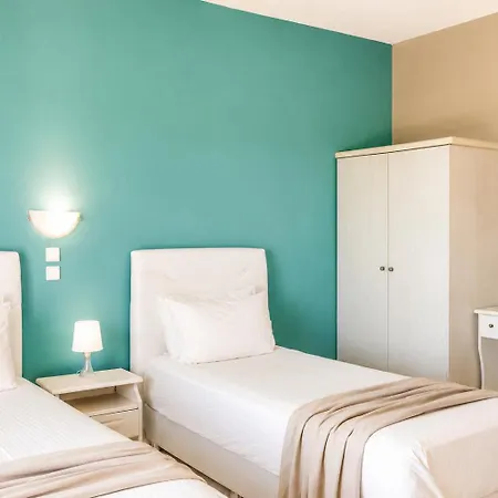 Nautilos Hotel *