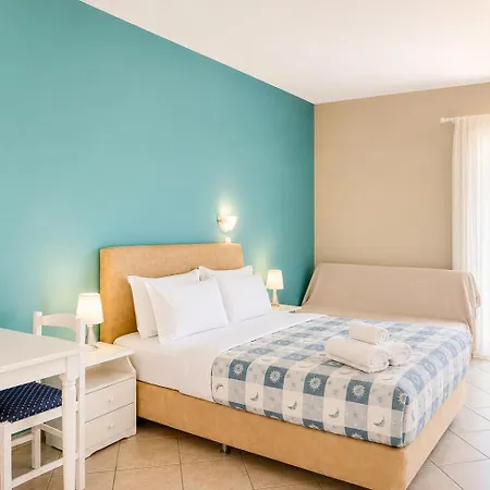 Nautilos Hotel *